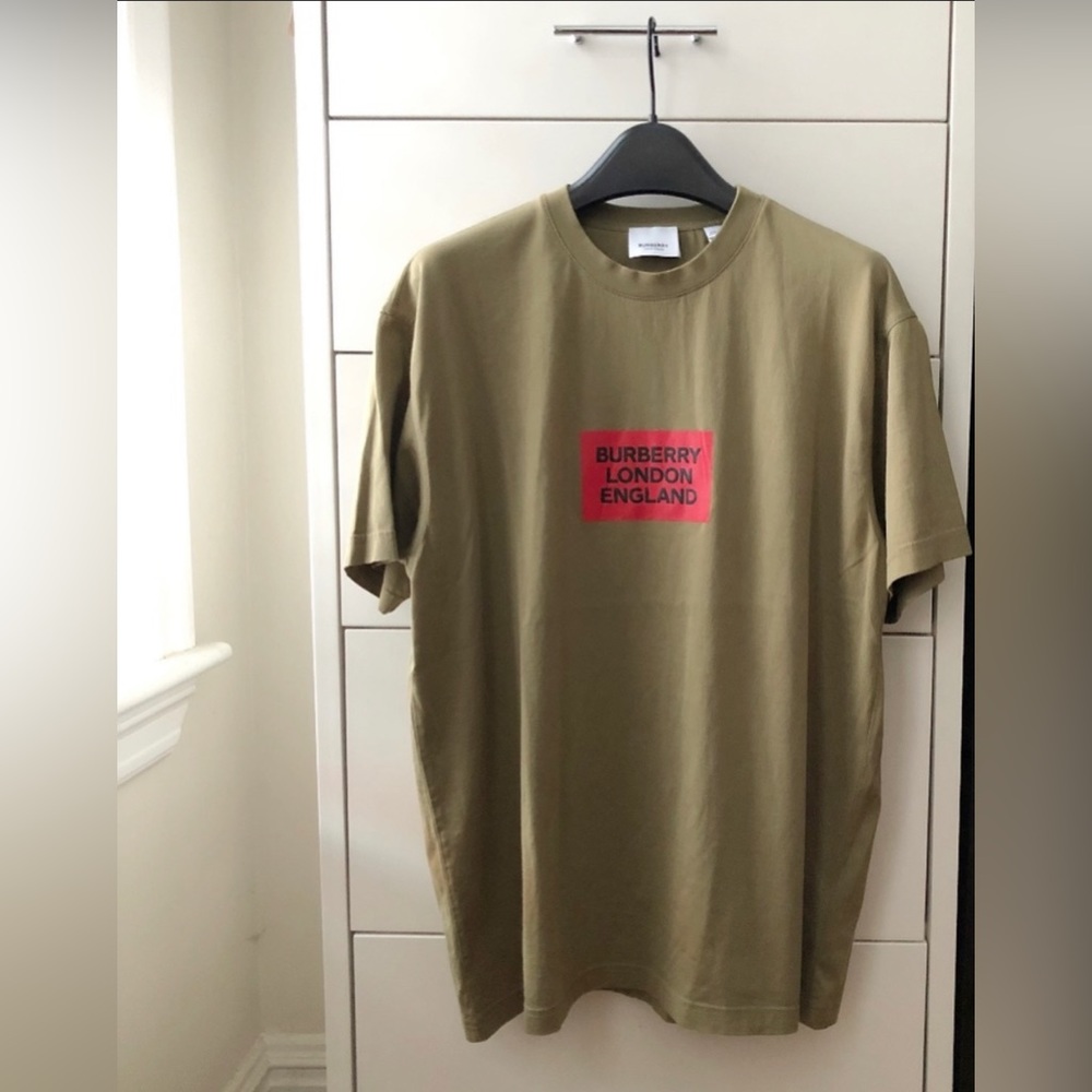Burberry Oversized T-shirt size XS